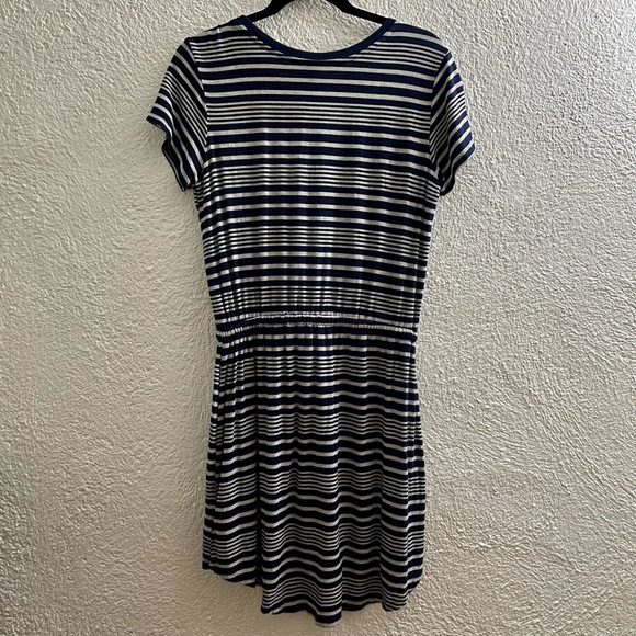 Olive & Oak Striped Dress - Picture 3 of 6